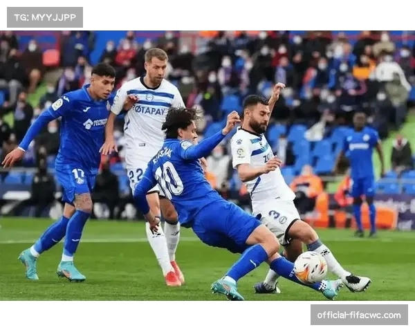 西甲中游球队呈现特征:主场攻击力尚可 客场防守脆弱 西甲中游球队呈现特征:主场攻击力尚可 客场防守脆弱